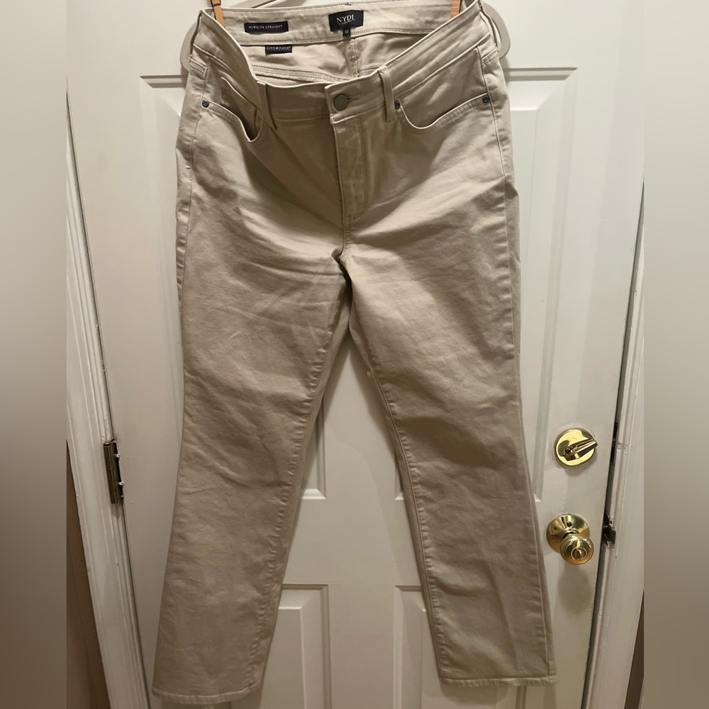 NYDJ Marilyn Straight Pants in Cream